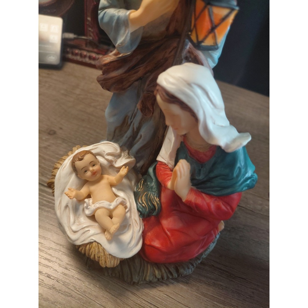 Ceramic Nativity Scene Mary Joseph Baby Jesus Figurine Christmas 9 Inch - Picture 3 of 6